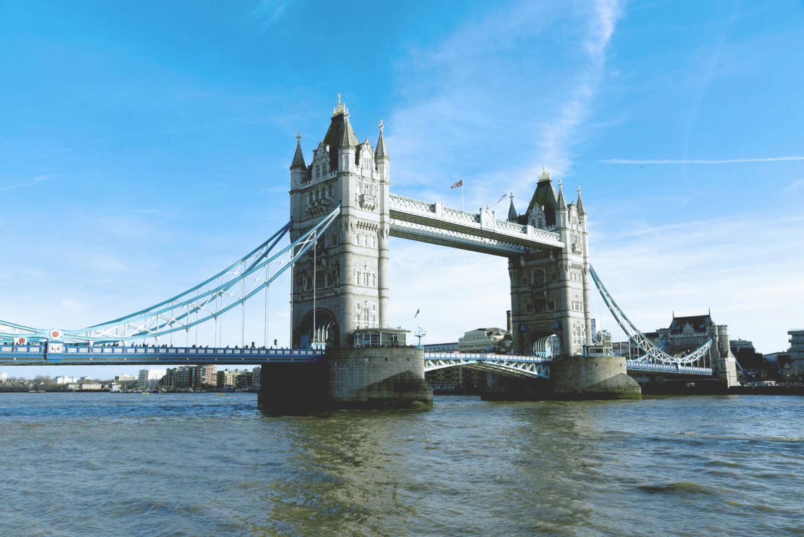Pohled na Tower Bridge